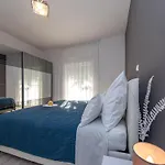 Vakantiehuis In With Pool Near Zadar Galovac (Zadar)