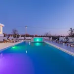 In With Pool Near Zadar *