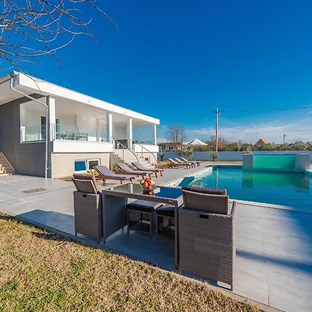 In With Pool Near Zadar